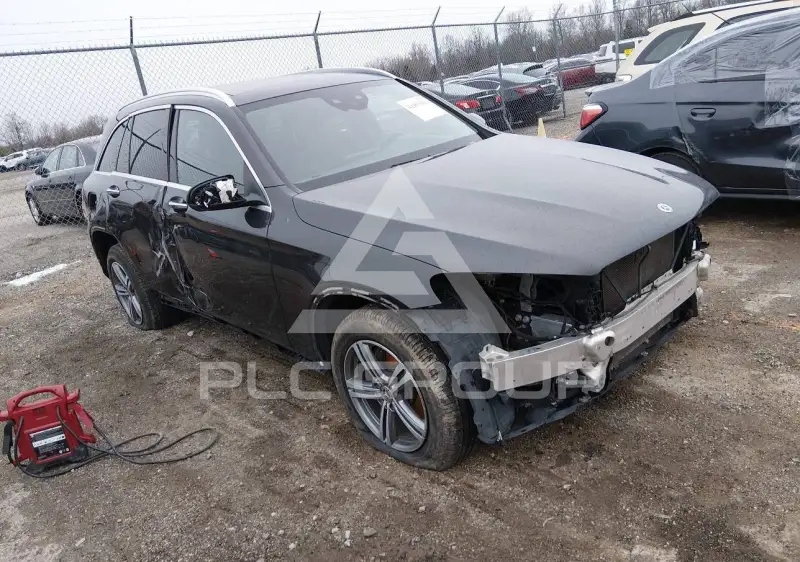 2021 Mercedes Benz GLC 300 photo