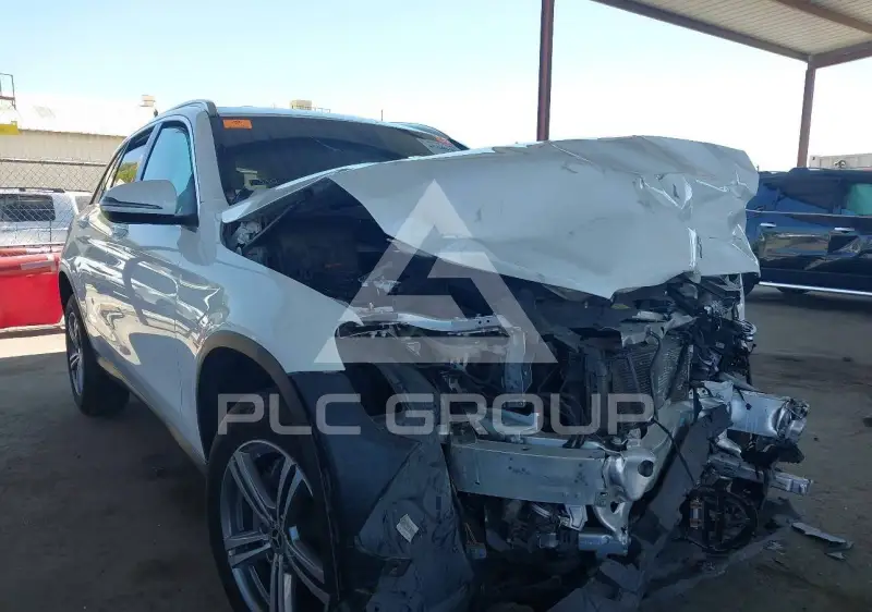 2021 Mercedes Benz GLC 300 фото