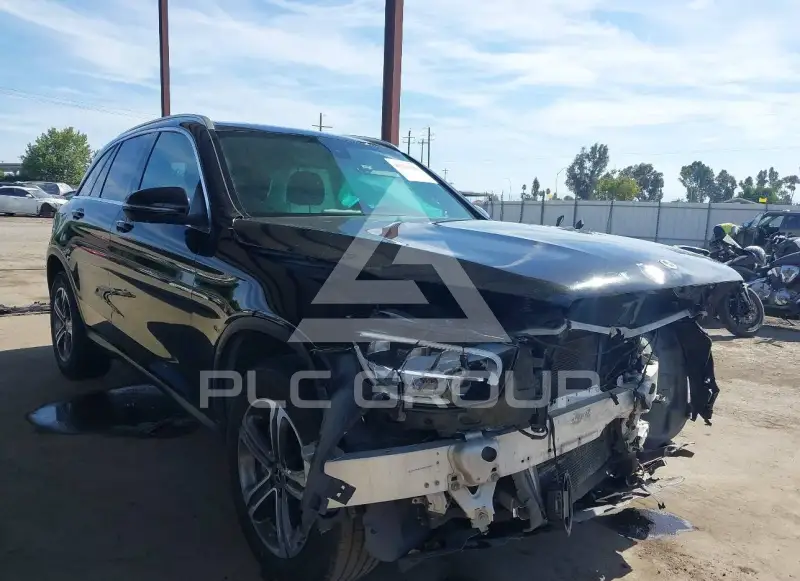 2021 Mercedes Benz GLC 300 фото