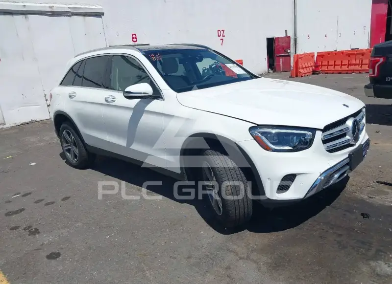 2021 Mercedes Benz GLC 300 фото