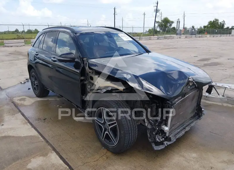 2021 Mercedes Benz GLC 300 фото