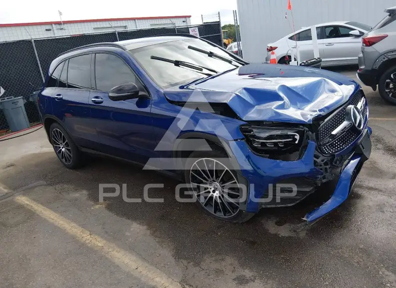 2021 Mercedes Benz GLC 300 фото