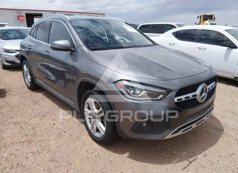 2021 Mercedes Benz GLA 250 фото