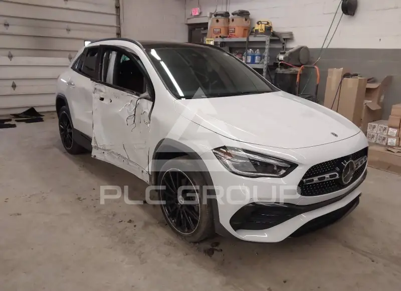 2021 Mercedes Benz GLA 250 фото
