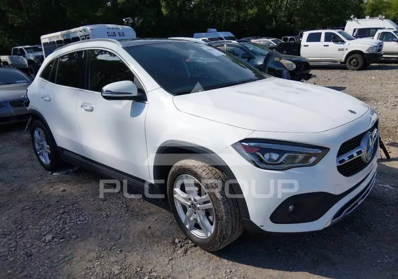 2021 Mercedes Benz GLA 250 фото