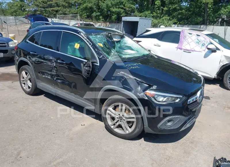 2021 Mercedes Benz GLA 250 photo