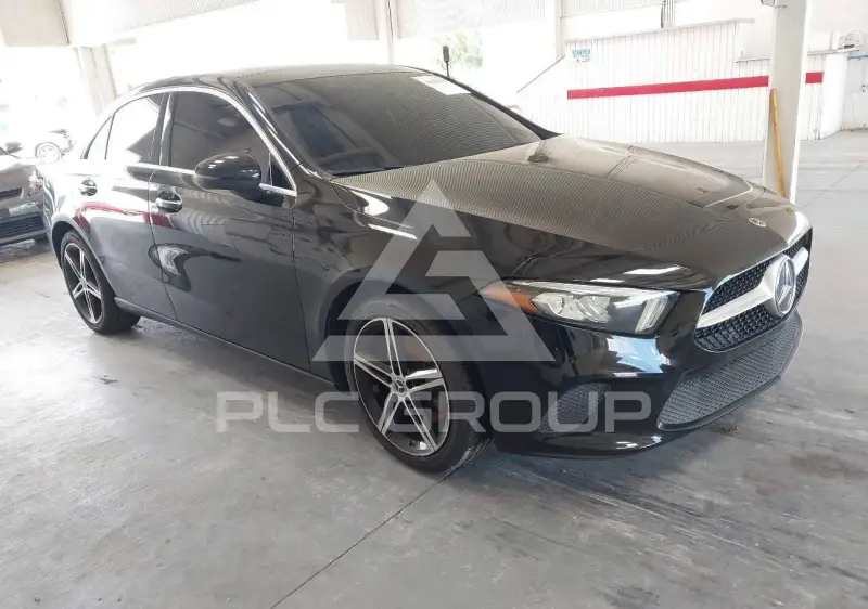 2021 Mercedes Benz A 220 photo