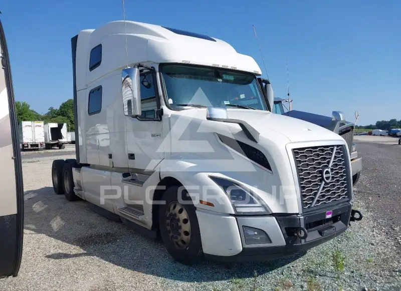 2021 Volvo VNL фото