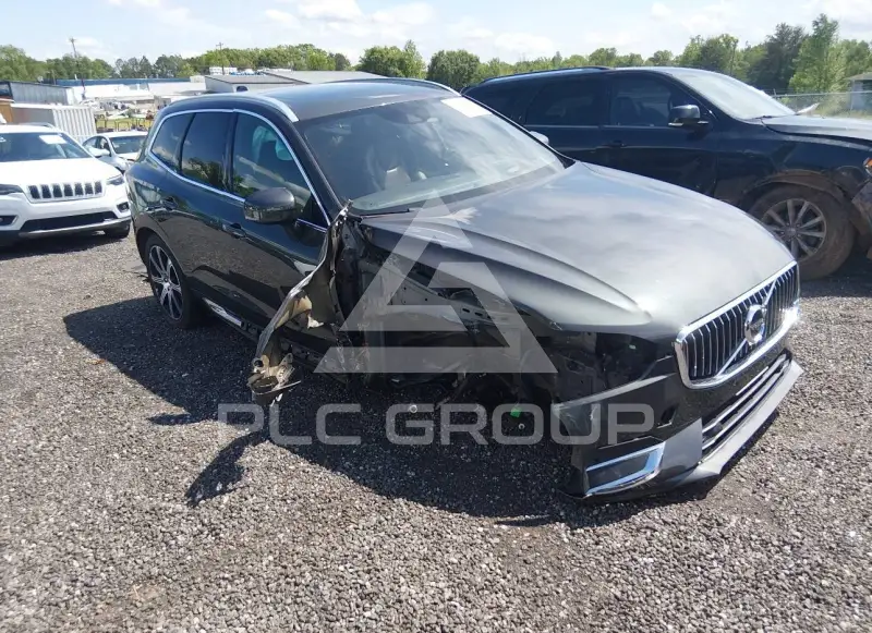 2021 Volvo XC60 photo