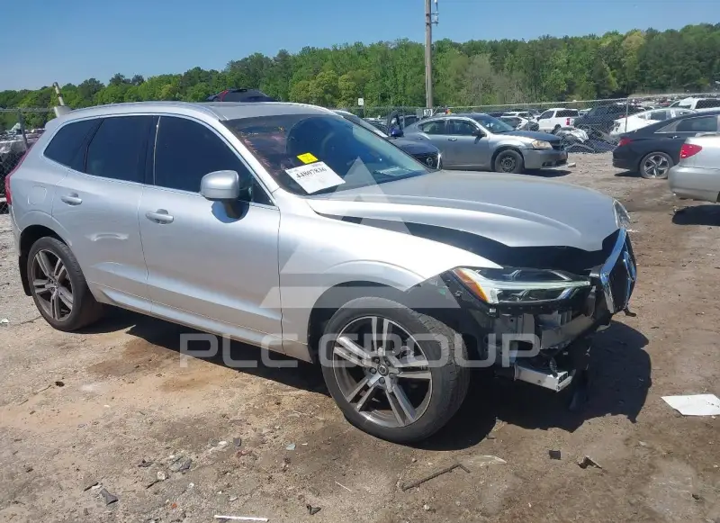 2021 Volvo XC60 photo