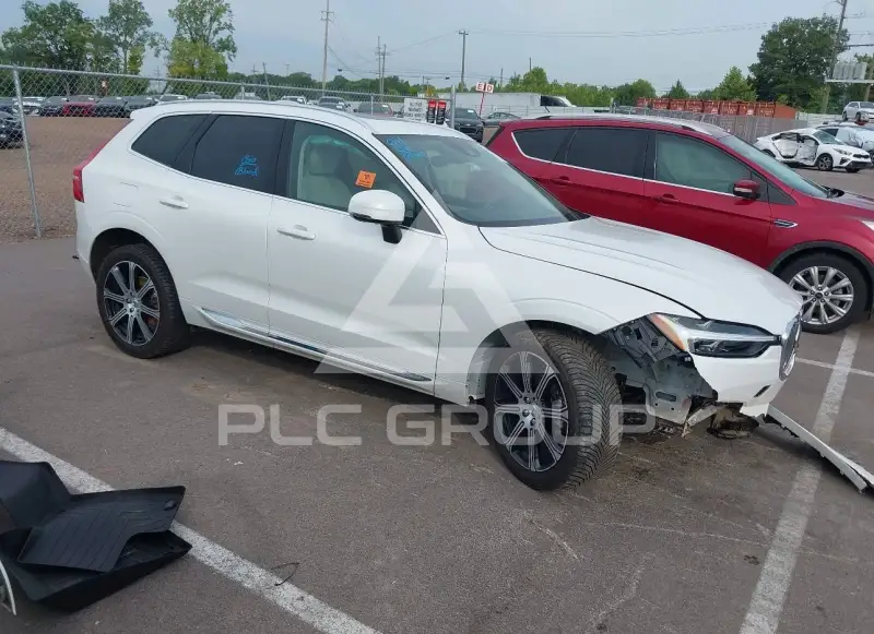 2021 Volvo XC60 photo
