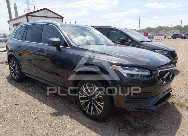 2021 Volvo XC90 фото
