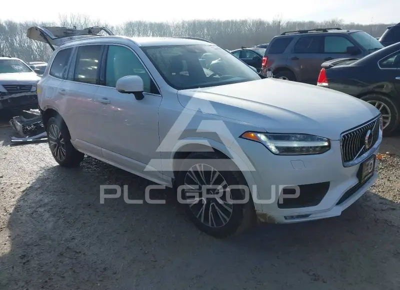 2021 Volvo XC90 фото