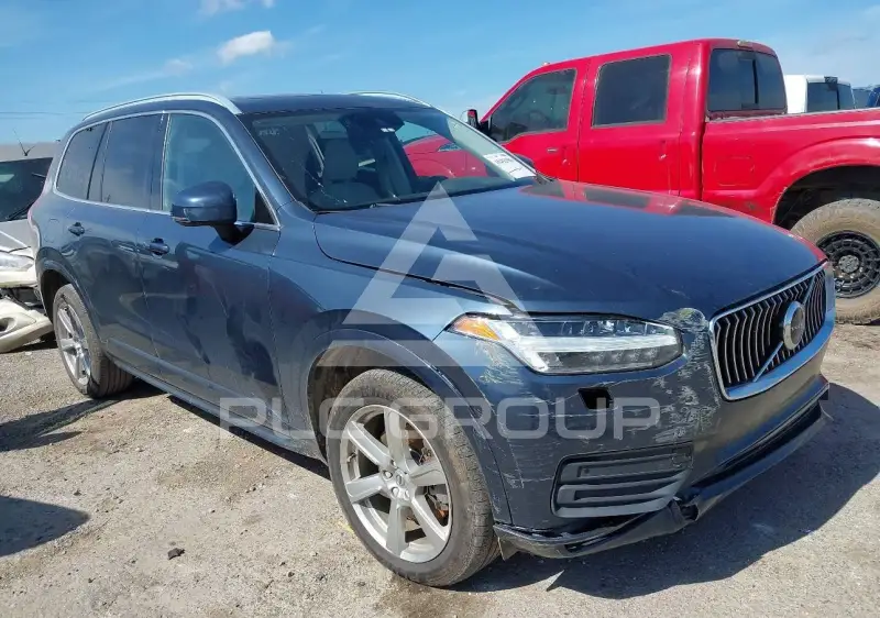 2021 Volvo XC90 photo
