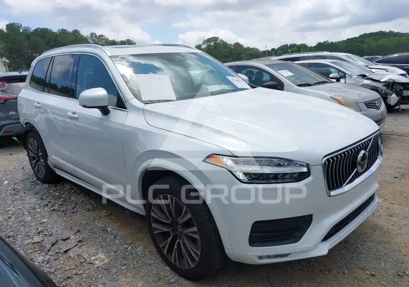 2021 Volvo XC90 фото