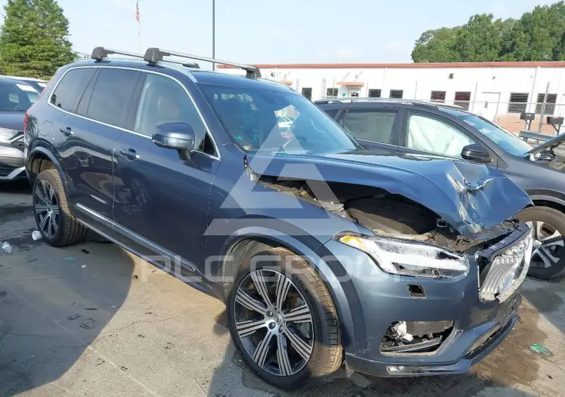2021 Volvo XC90 фото
