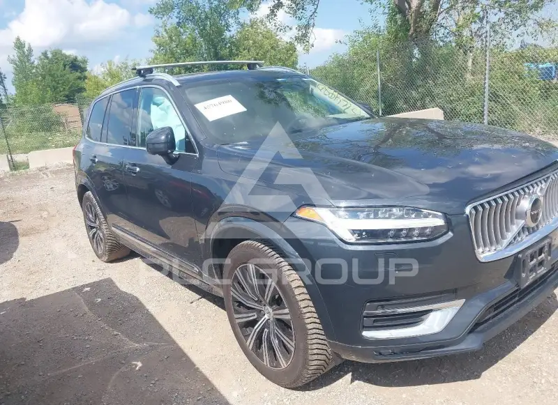 2021 Volvo XC90 фото