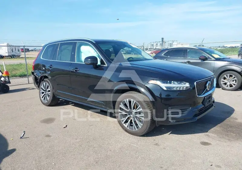 2021 Volvo XC90 photo