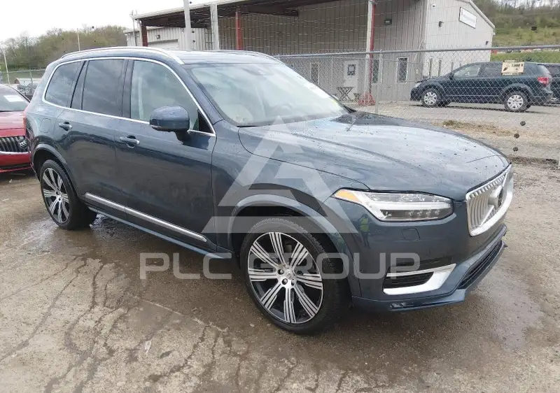 2021 Volvo XC90 фото
