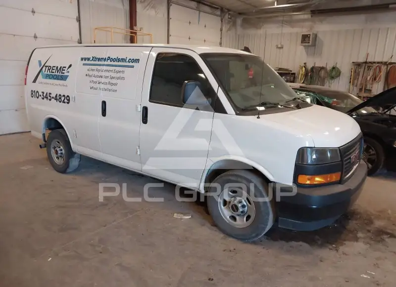 2021 GMC Savana фото