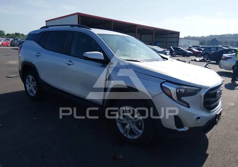 2021 GMC TERRAIN photo