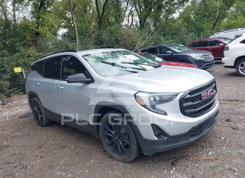 2021 GMC TERRAIN photo