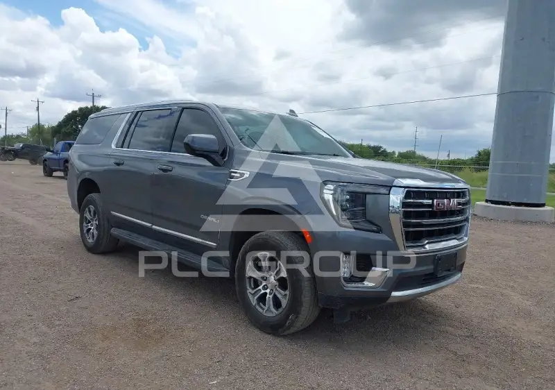 2021 GMC YUKON photo