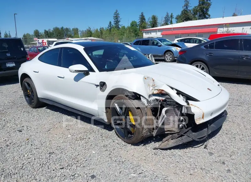 2021 Porsche Taycan фото