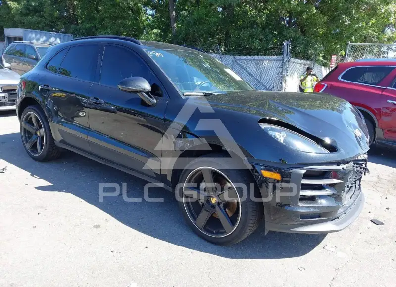2021 Porsche MACAN photo