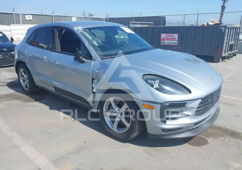 2021 Porsche MACAN photo