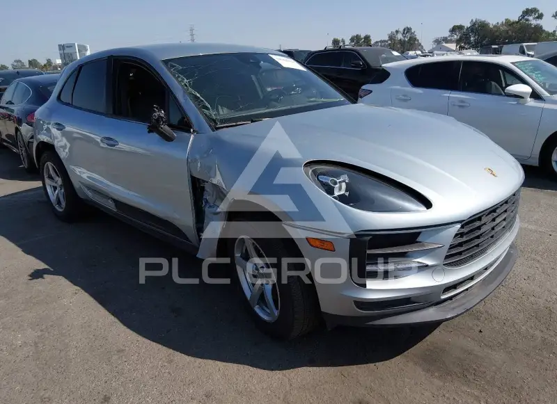 2021 Porsche MACAN photo