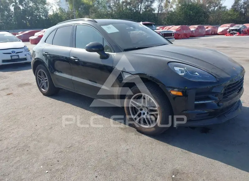 2021 Porsche MACAN photo