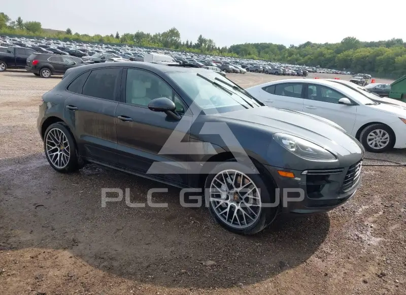 2021 Porsche MACAN photo