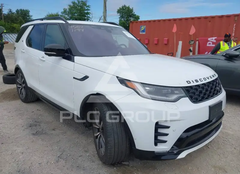 2021 Land Rover Discovery photo