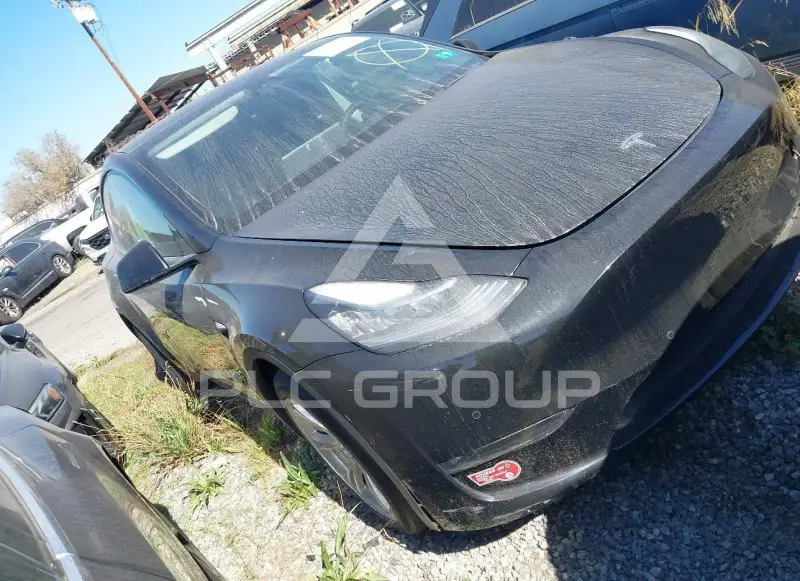 2021 Tesla Model Y фото