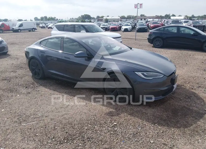 2021 Tesla Model S фото