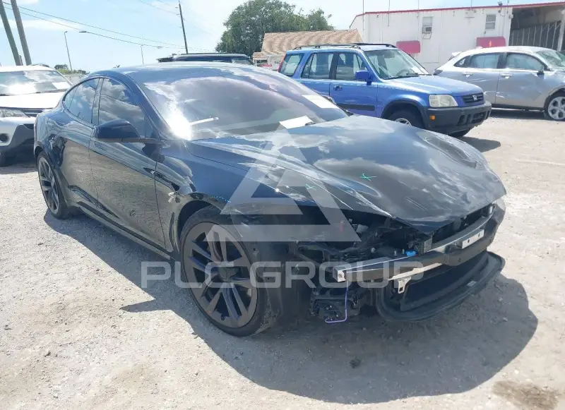2021 Tesla Model S фото