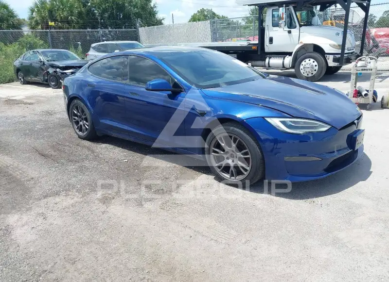 2021 Tesla Model S photo