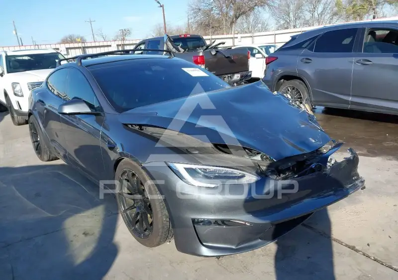 2021 Tesla Model S фото