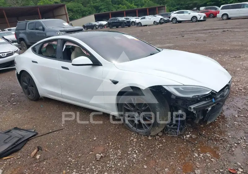 2021 Tesla Model S фото