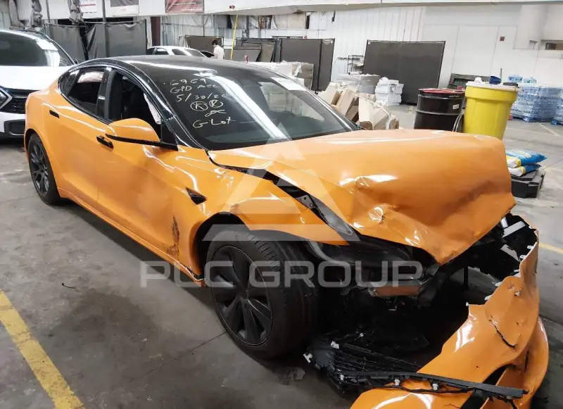 2021 Tesla Model S фото