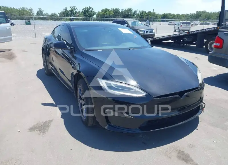 2021 Tesla Model S фото