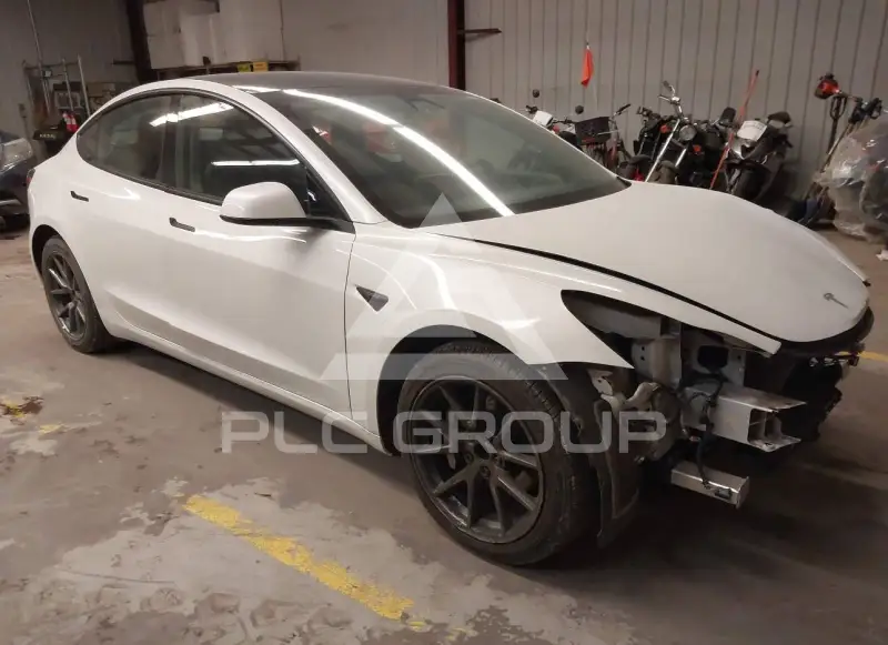 2021 Tesla Model 3 фото