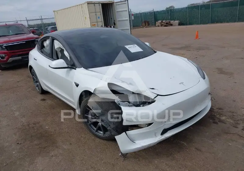 2021 Tesla Model 3 фото