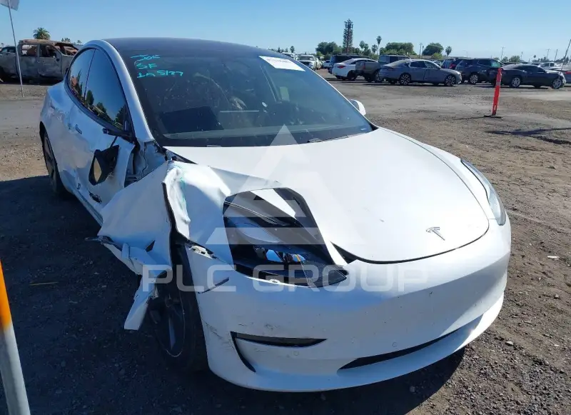 2021 Tesla Model 3 фото