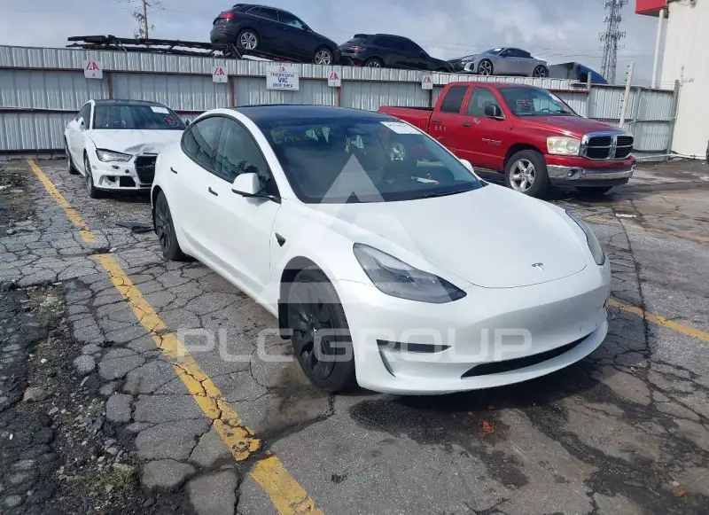 2021 Tesla Model 3 фото