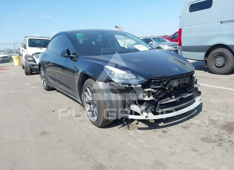 2021 Tesla Model 3 фото