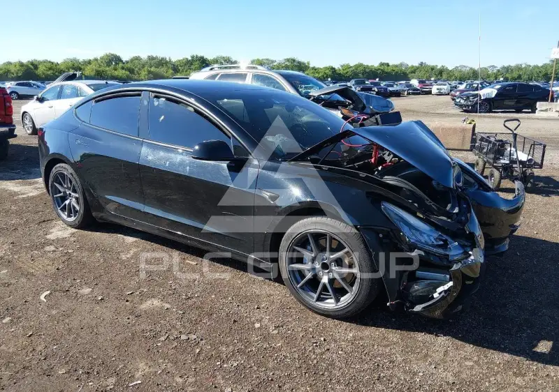 2021 Tesla Model 3 фото