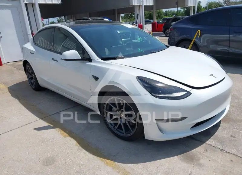 2021 Tesla Model 3 фото