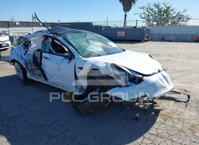 2021 Tesla Model 3 фото